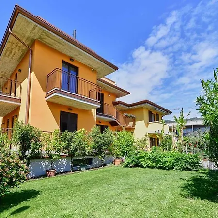 La Terrazza Sul Konukevi *